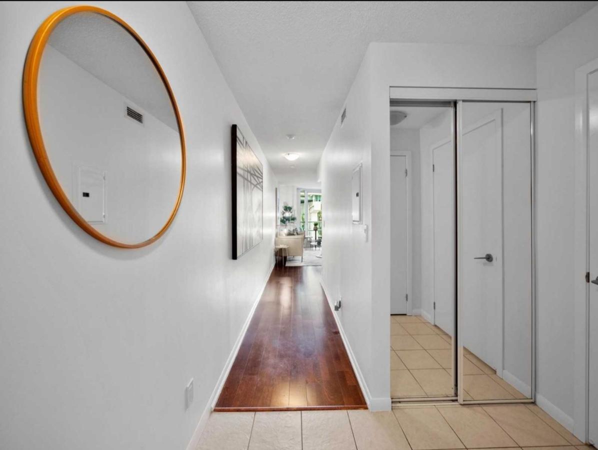 Cn Tower View With Free Parking, Pool, & More Amenities Toronto Exterior foto